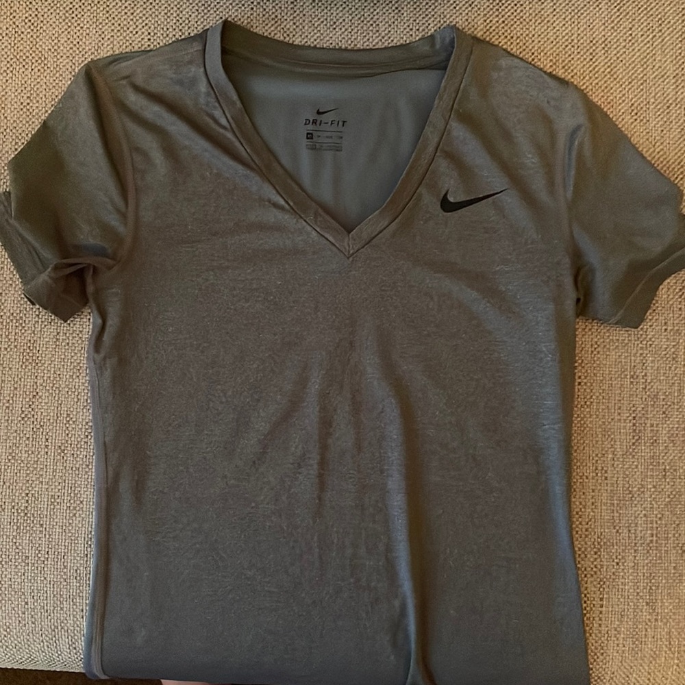 Nike dry fit shirt